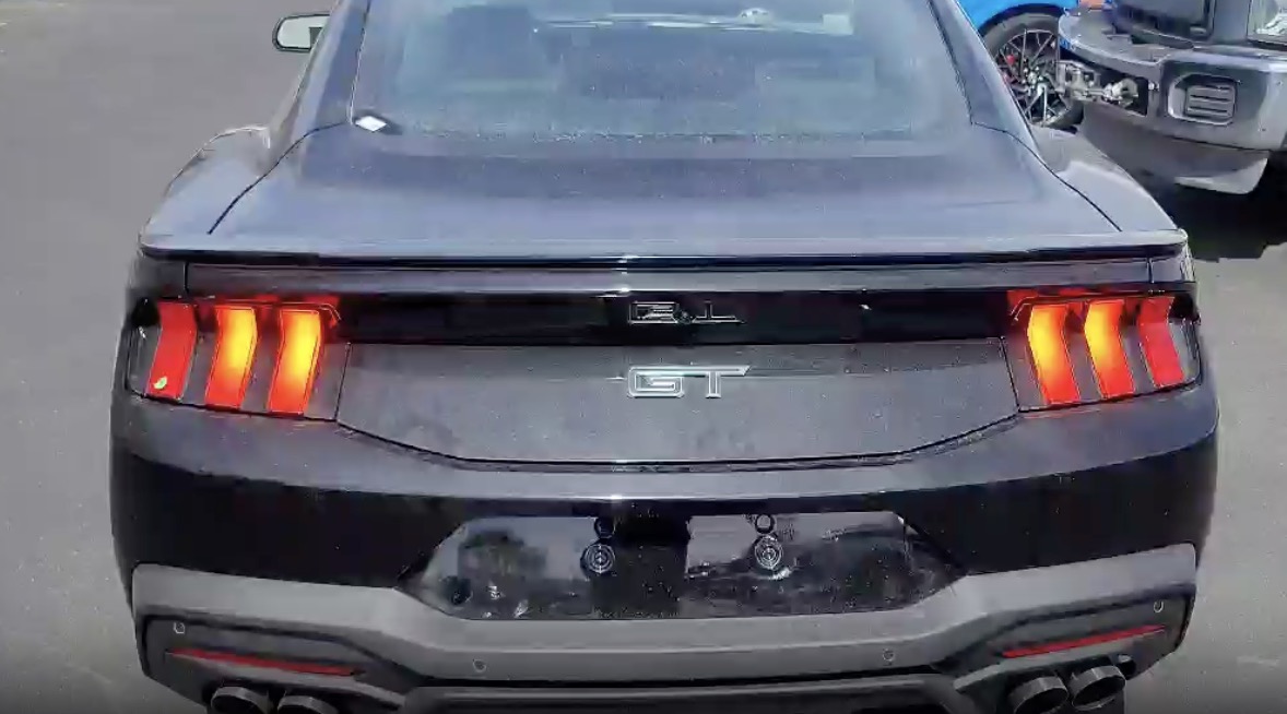 Job 2 Mustangs have new sequential taillight functions Page 2